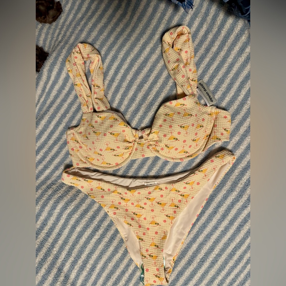 Dippin Daisy Bikini Set